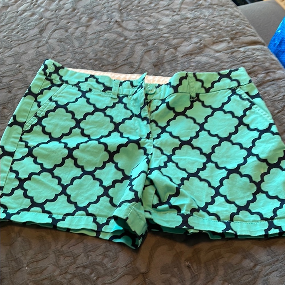 Crown & ivy shorts size 10